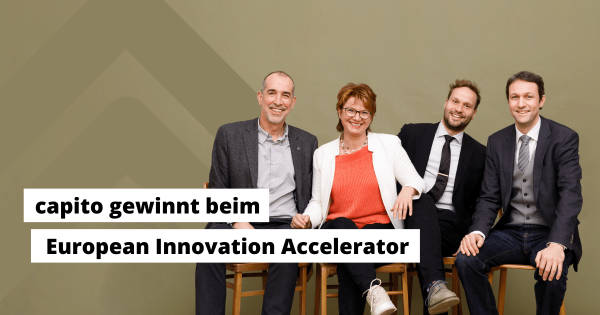 Bild von capito Team Klaus Candussi, Walburga Fröhlich, Paul Mayer und Ernst Stelzmann mit Text: "Capito gewinnt beim European Innovation Accelerator"