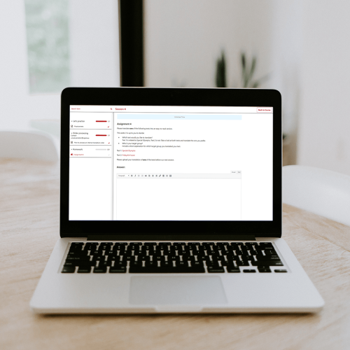 Laptop, dessen Bildschirm einen Ausschnitt des Online-Kurses für den Auftrag von Special Olympics zeigt - capito